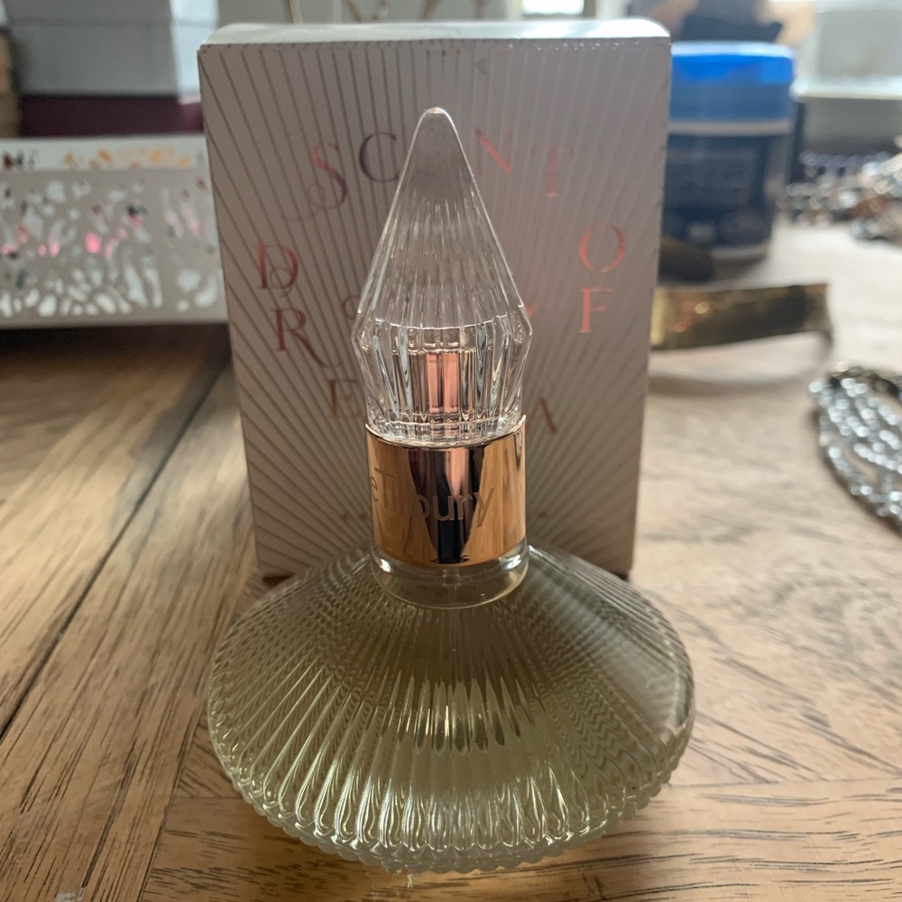 BNIB Charlotte Tilbury Scent of a Dream 50ml